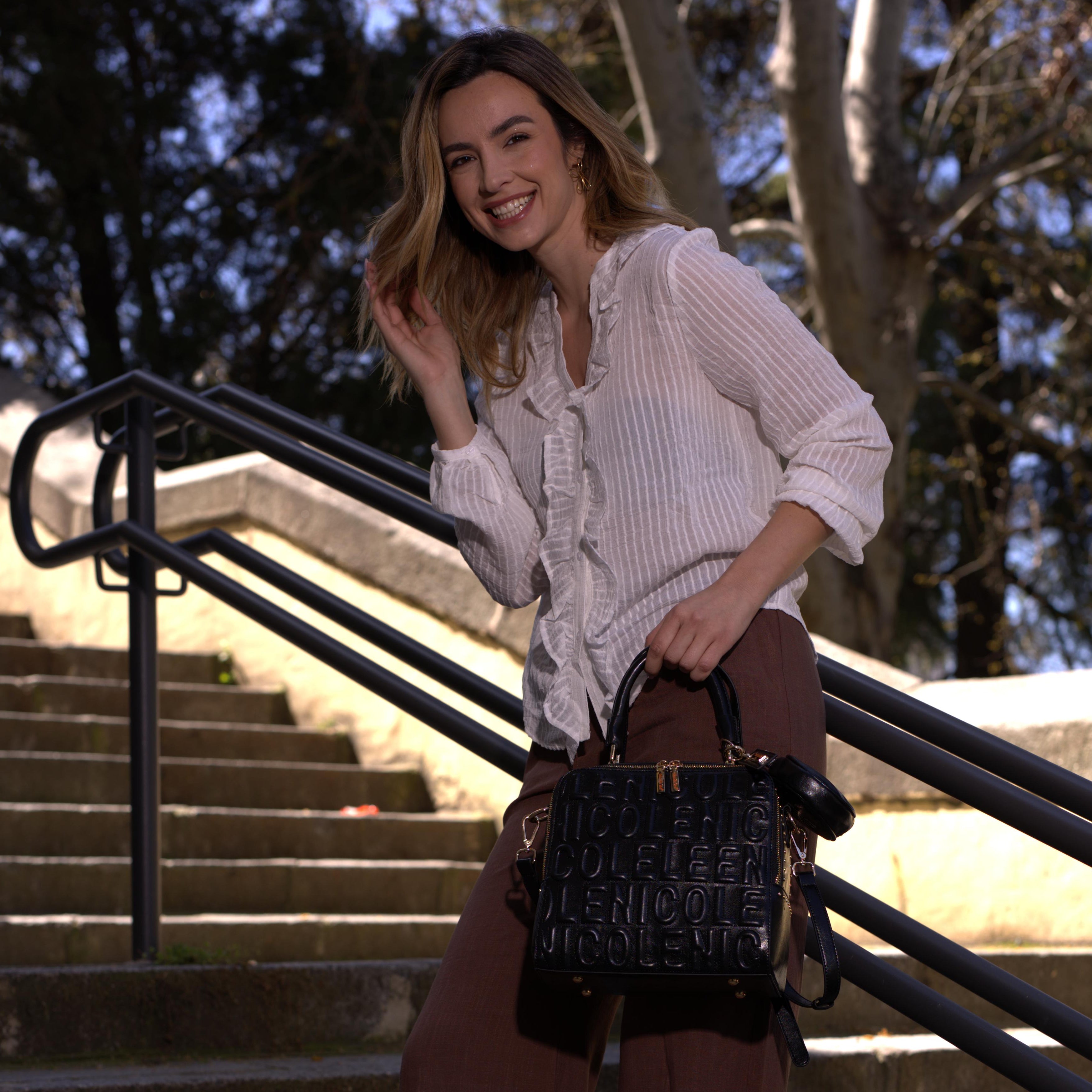 SQUARE HANDBAG WITH EMBOSSED LOGO (BLACK)