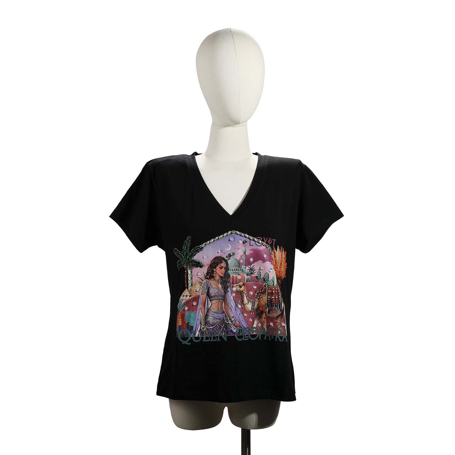 T-SHIRT COL V MODE (<tc>QUEEN CLEOPATRA</tc> NOIR)