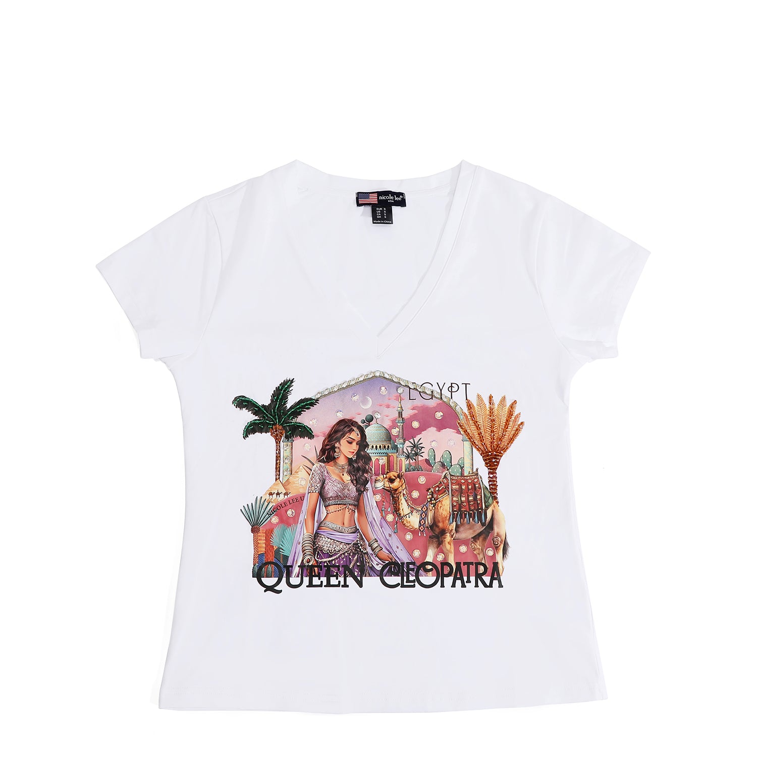T-SHIRT COL V MODE (<tc>QUEEN CLEOPATRA</tc> BLANC)