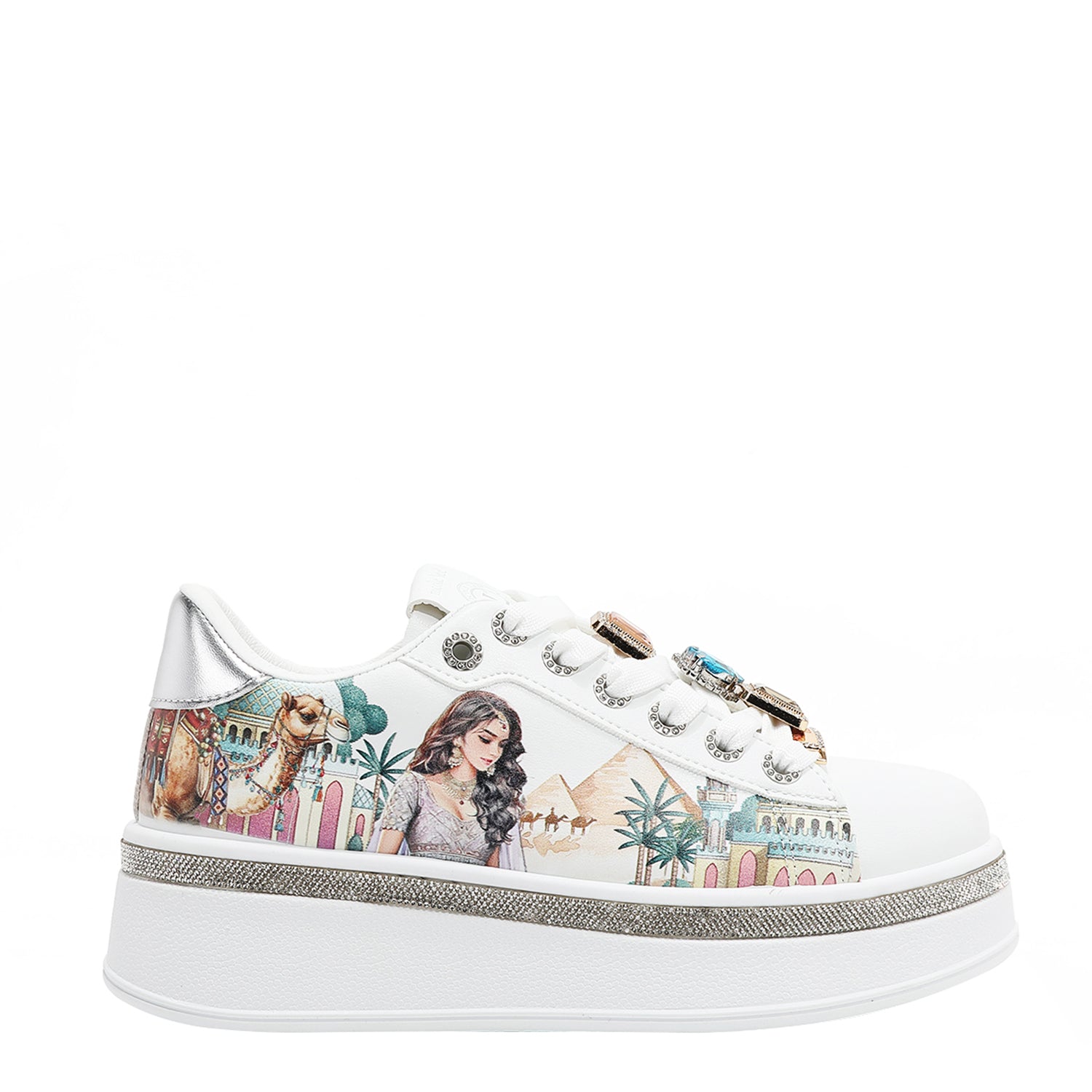 BASKETS MODE AVEC STRASS (<tc>QUEEN CLEOPATRA</tc>)