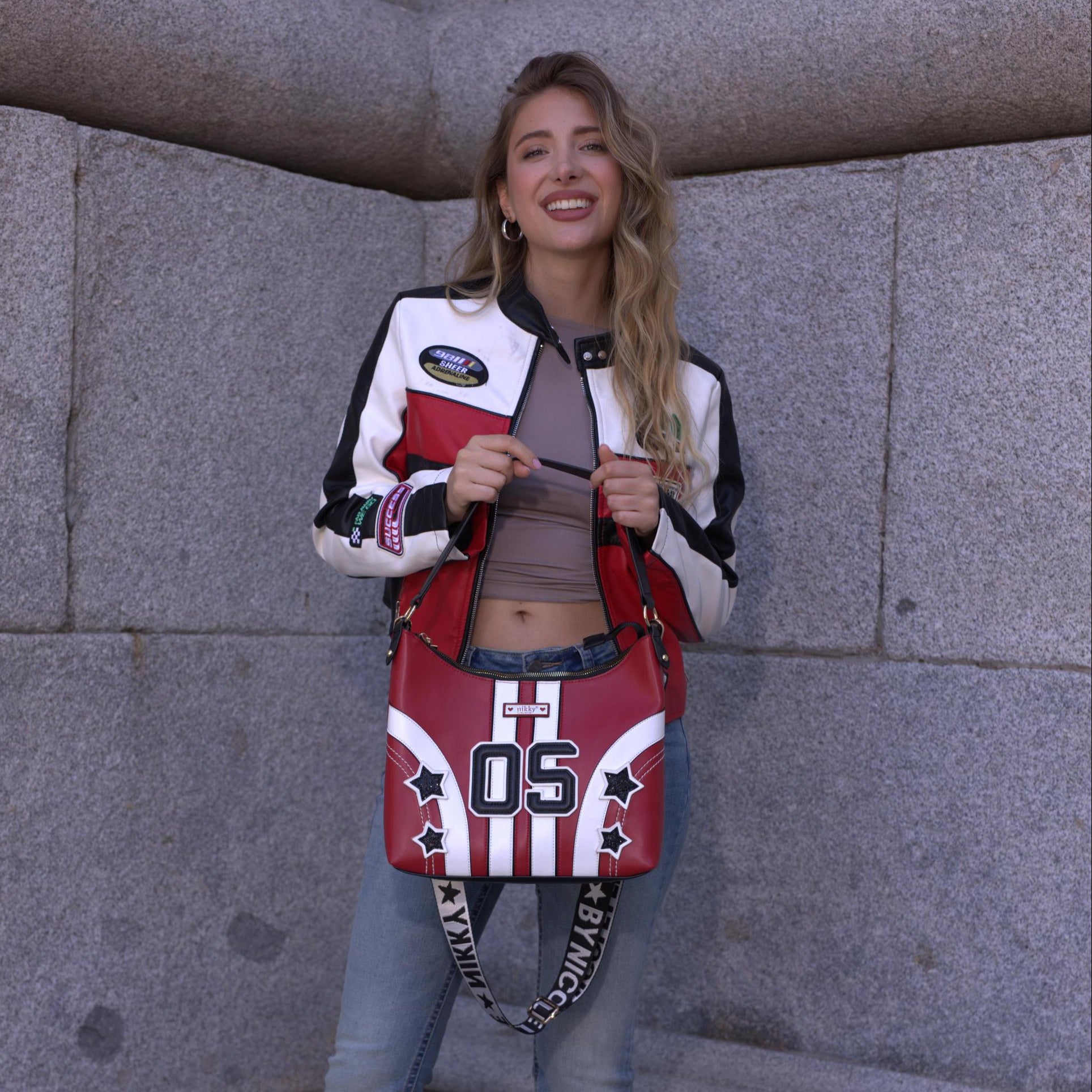 BOLSO TOTE VARSITY (ROJO)