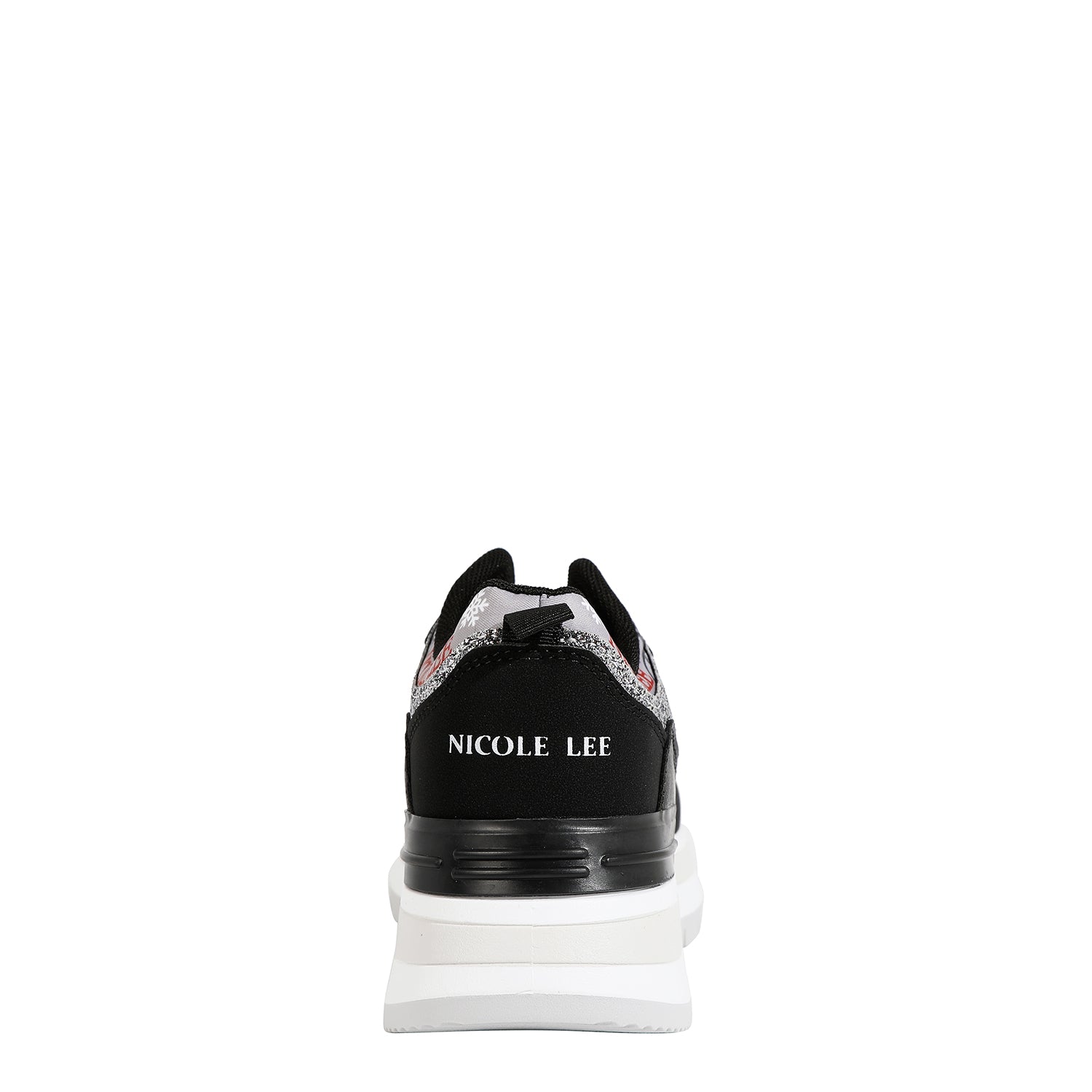 FASHIONABLE SHOES (<tc>MODA SNOWFLAKE</tc>)