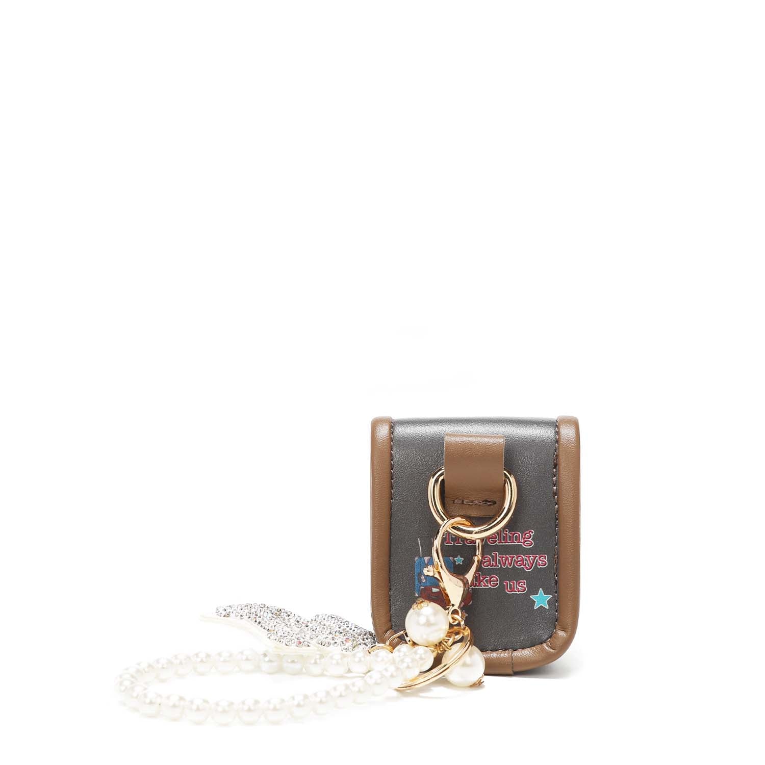 PORTACHIAVI CON PORTA APPARECCHI ACUSTICI E BRACCIALE DI PERLE <tc>NIKKY</tc>