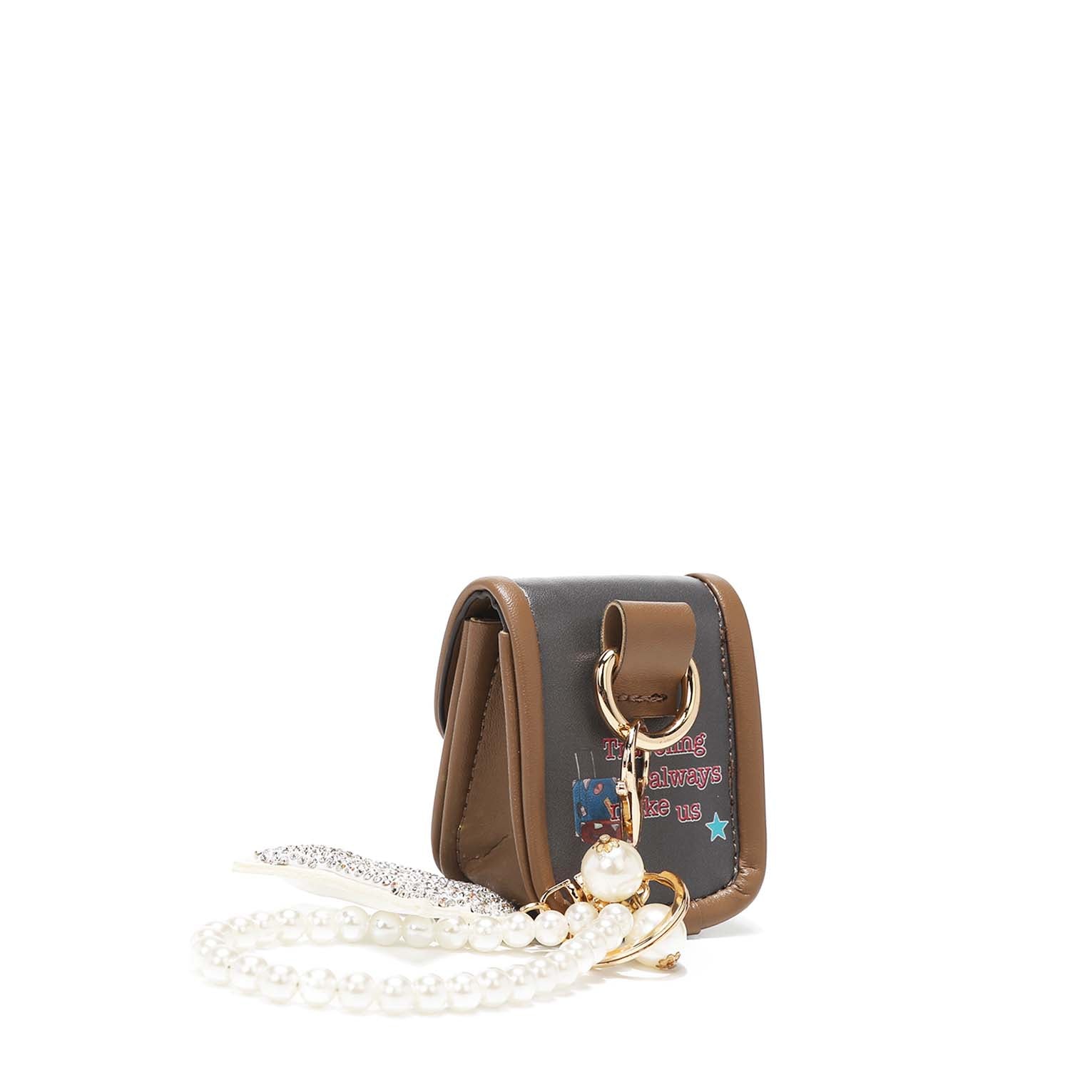 PORTACHIAVI CON PORTA APPARECCHI ACUSTICI E BRACCIALE DI PERLE <tc>NIKKY</tc>